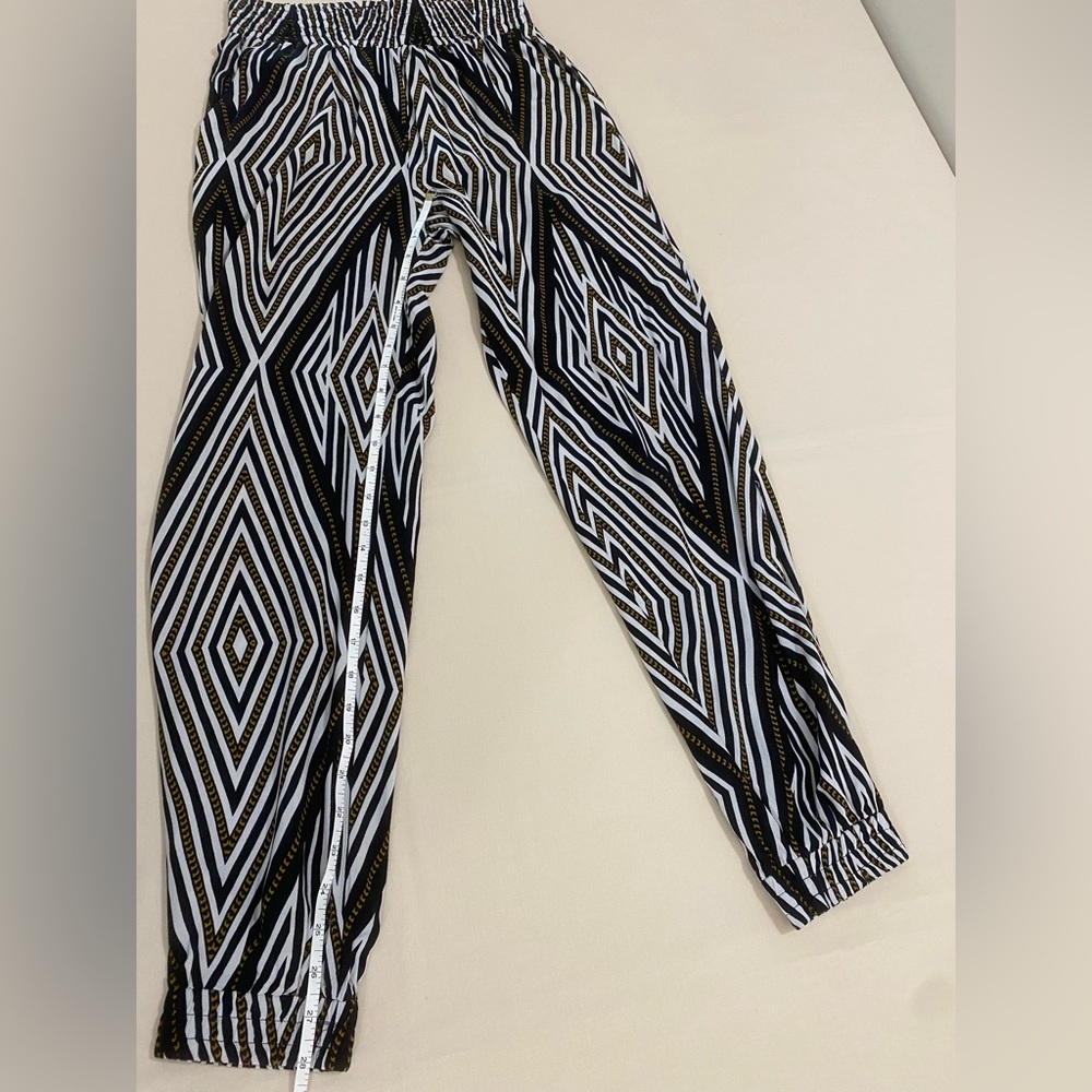 Fun Revamped pants - Picture 7 of 11
